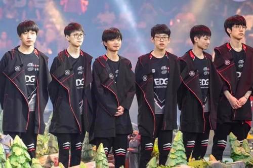 他的出场记 他的出场记