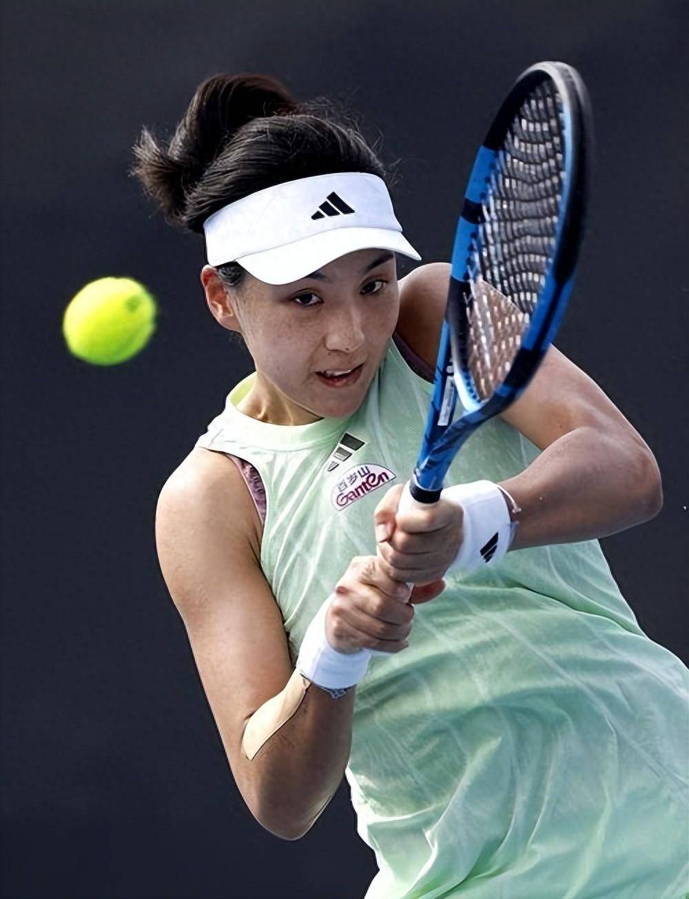 练成果的展 练成果的展