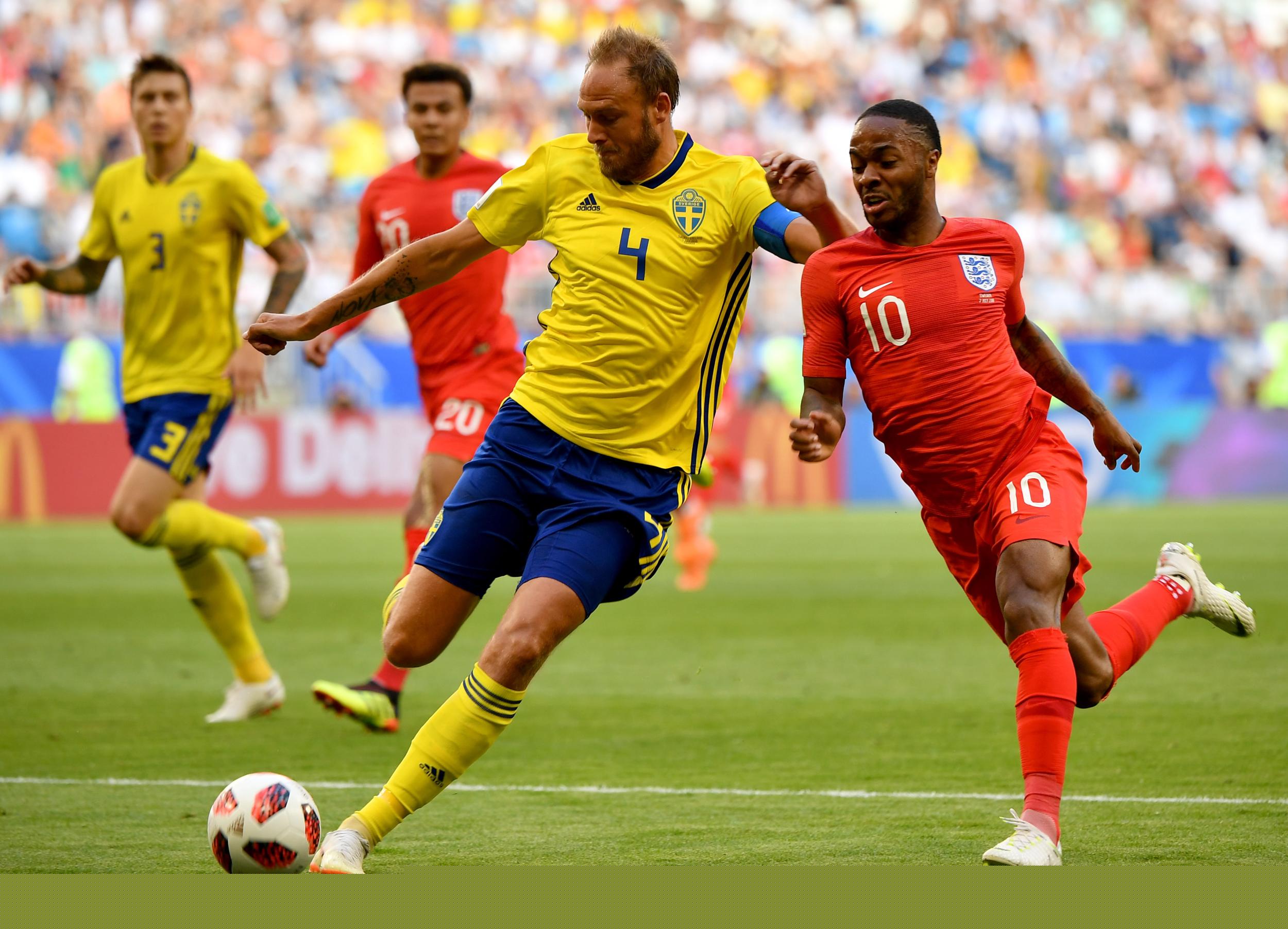 劳峰值锁在 劳峰值锁在